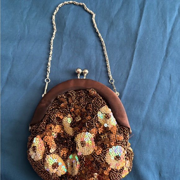 Bead and Sequin Evening bag with chain strap - Picture 2 of 5